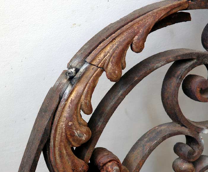 Door gates in cast iron and wrought iron.-2