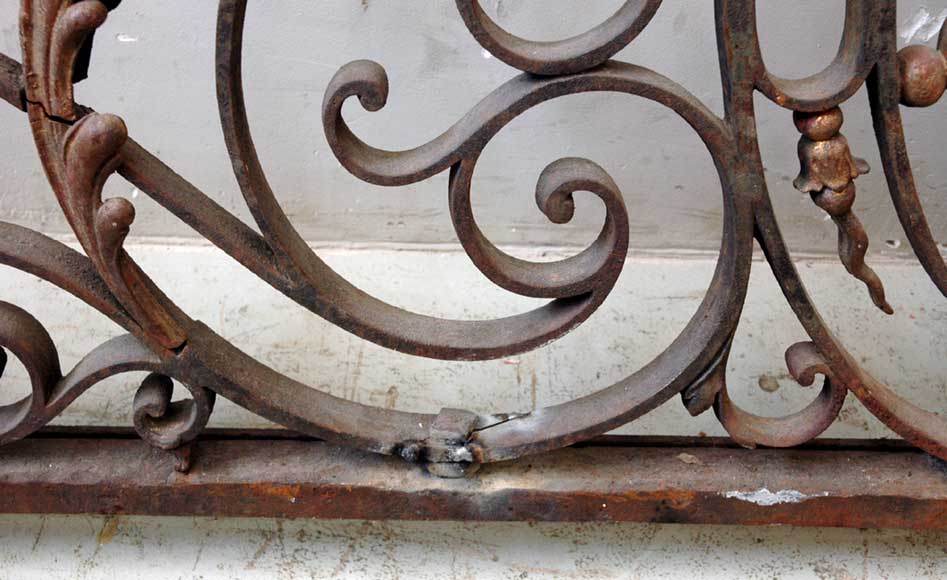 Door gates in cast iron and wrought iron.-6