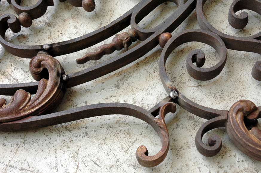 Door gates in cast iron and wrought iron.-12