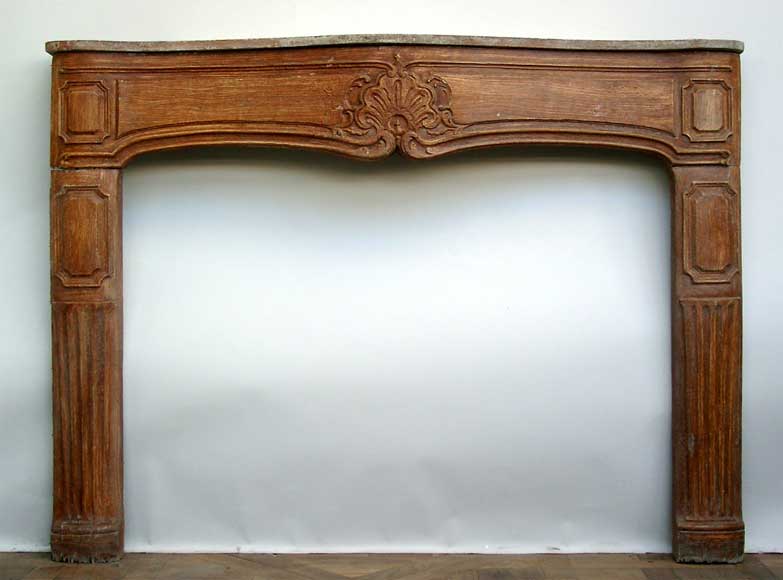 Antique_Wood_fireplace_mantel18th_century_period.jpg
