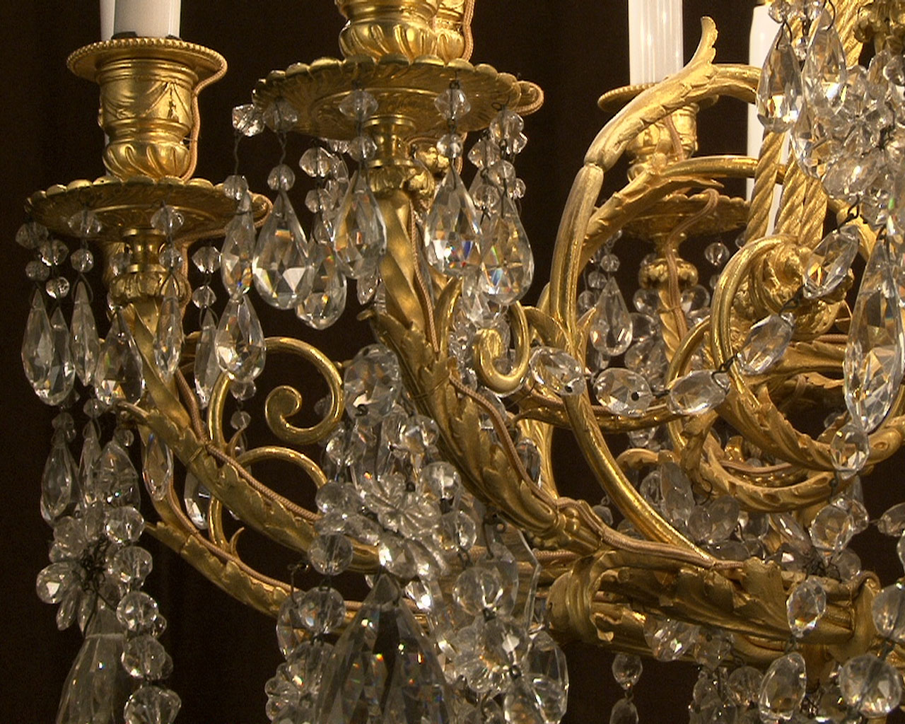 Large bronze and cristal chandelier with tassels-13