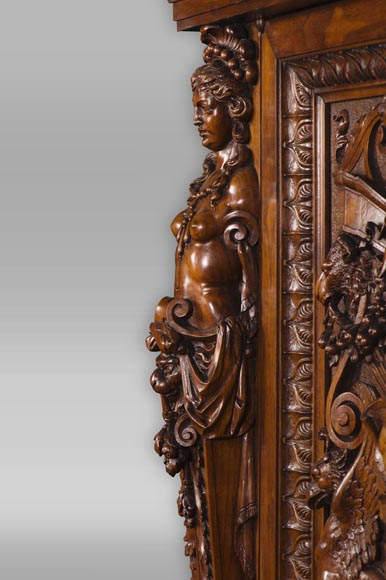 A sumptuous sculpted credenza coming from an exceptional furniture set realized by Moses Michelangelo Guggenheim for the Palazzo Papadopoli in Venice, Italy-5