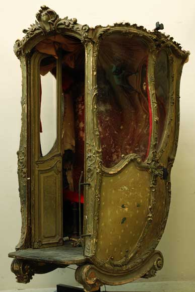 19th_century_elevator_car.jpg