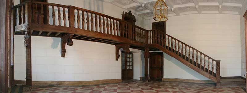 Grand staircase from the castle of Draveil-0