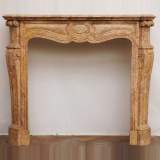 Yellow pink marble fireplace mantel - Reference 0847 Width 4' 1'' ¼ 125cm Height 3' 6'' ⅞ 109cm Yellow pink marble fireplace mantel - Reference 0847 Width 4' 1'' ¼ 125cm Height 3' 6'' ⅞ 109cm