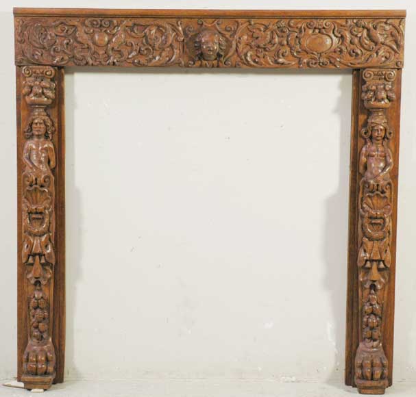 Front_of_mantel_in_sculpted_wood.jpg
