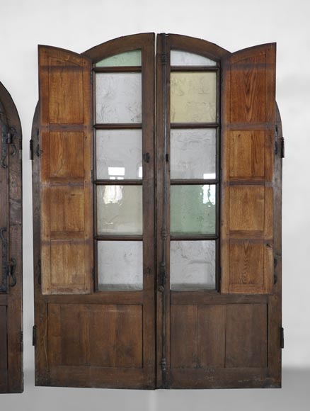 Important pair of doors in oak with flaps-3