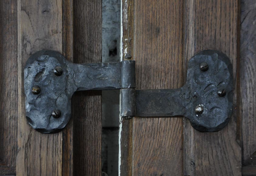 Important quadruple door in oak with flaps Doors