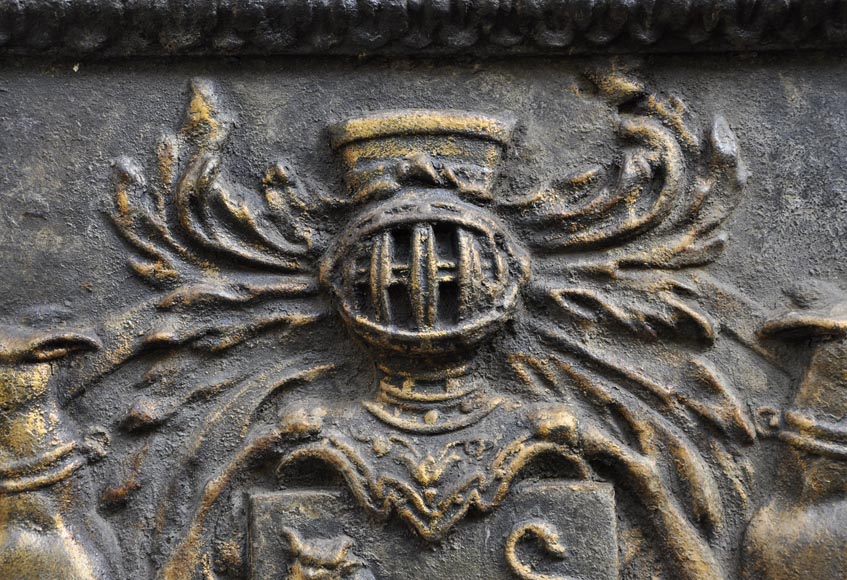 Important antique fireback with Jean Bouhier de Savigny coat of arms, first half of the 18th century-2