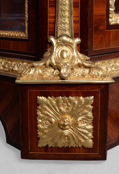 MONBRO (att. to) Pair of cabinets with  espagnolettes in gilt bronze-8