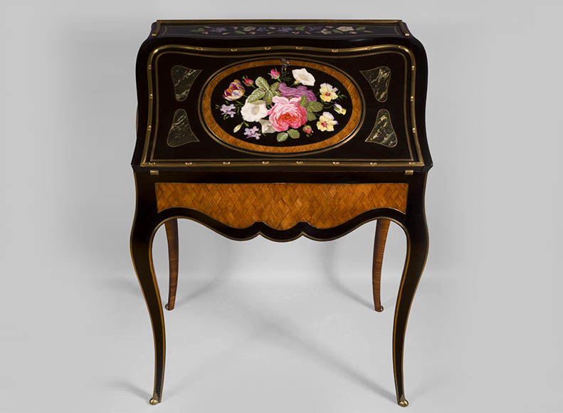 Julien-Nicolas RIVART (1802-1867) - Curved writing desk with lozenges marquetry And flowers bouquet in porcelain inlay-0
