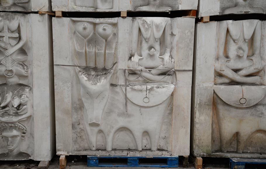 Set of ethnic style monumental decorative elements in plaster, 20th century-2