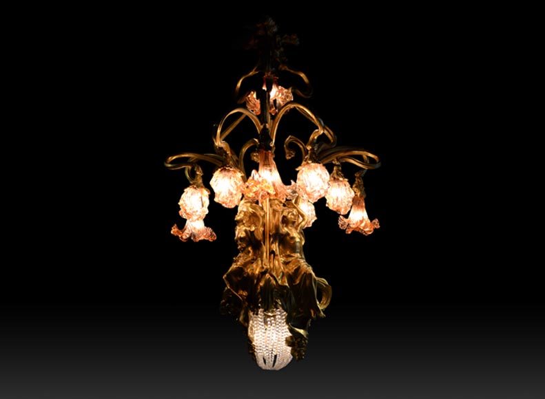 Beautiful antique Art Nouveau style chandelier in gilt bronze and molded glass with languid bodies and nine lights-0