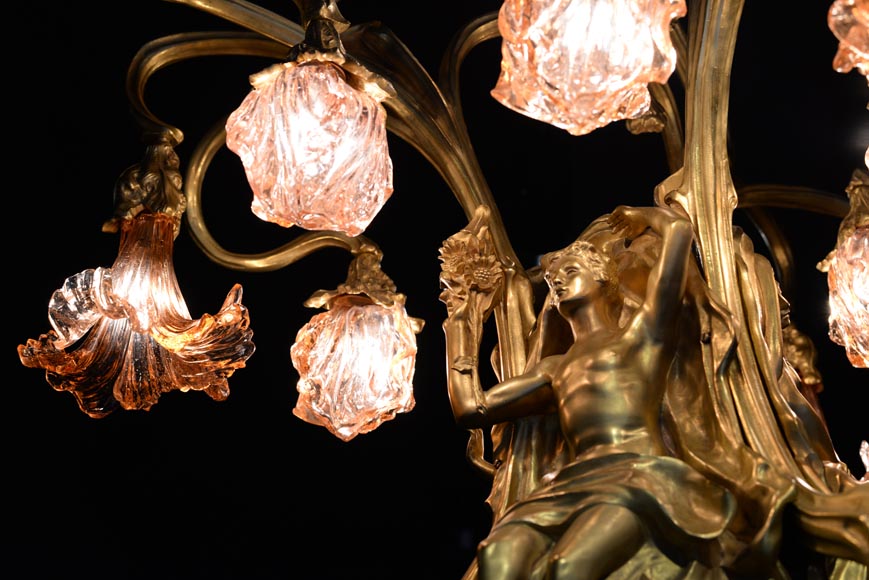 Beautiful antique Art Nouveau style chandelier in gilt bronze and molded glass with languid bodies and nine lights-8