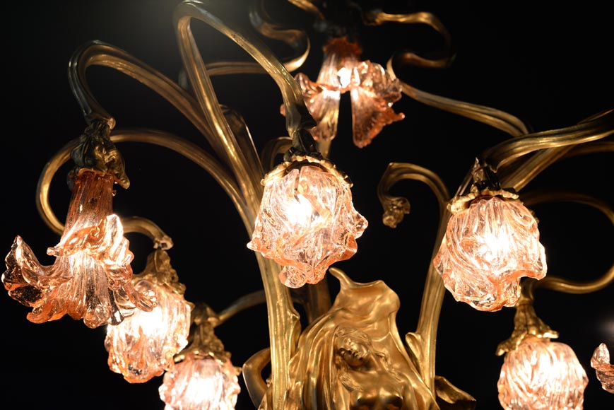 Beautiful antique Art Nouveau style chandelier in gilt bronze and molded glass with languid bodies and nine lights-9