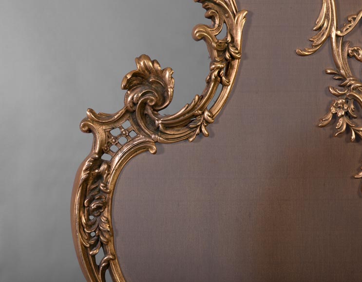 Louis XV style firescreen with Cupid in bronze, 1970's-3