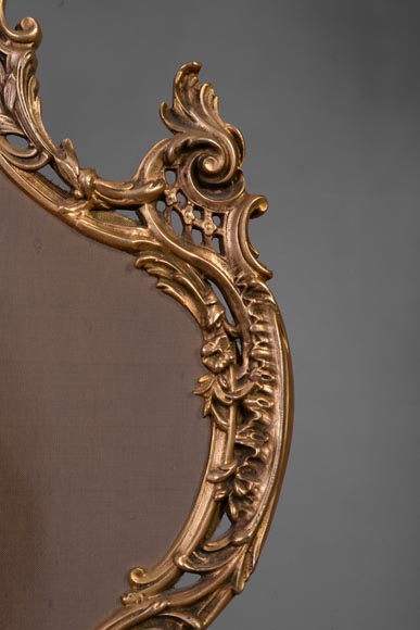 Louis XV style firescreen with Cupid in bronze, 1970's-4