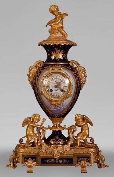 Napoleon III style clock, in Sèvres night blue porcelain and gilded bronze-0