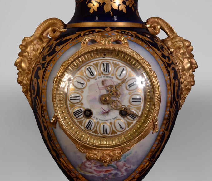 Napoleon III style clock, in Sèvres night blue porcelain and gilded bronze-1