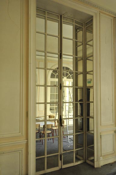 Three pairs of interior shutters made of metal with mirrors-1