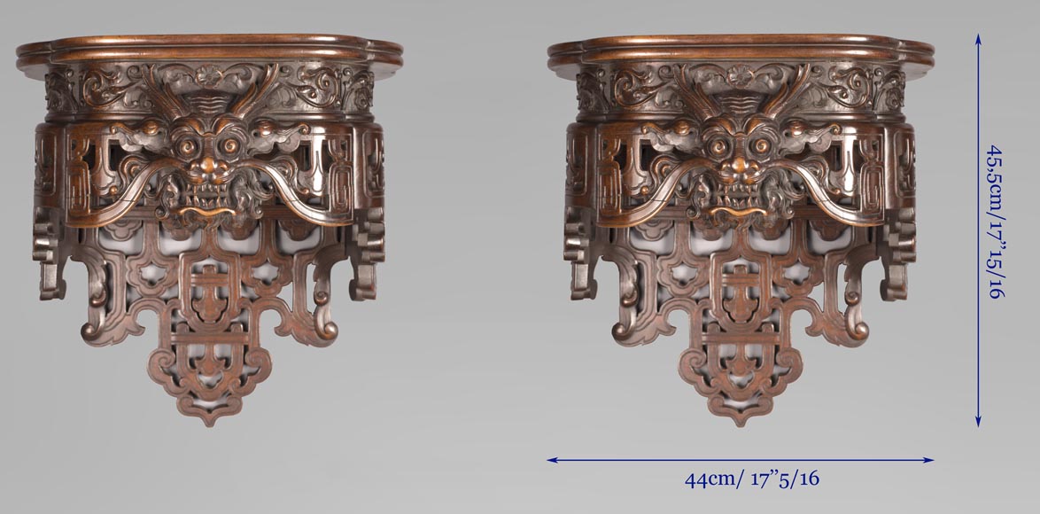 Pair of Far Eastern wall brackets with dragon decoration.-6