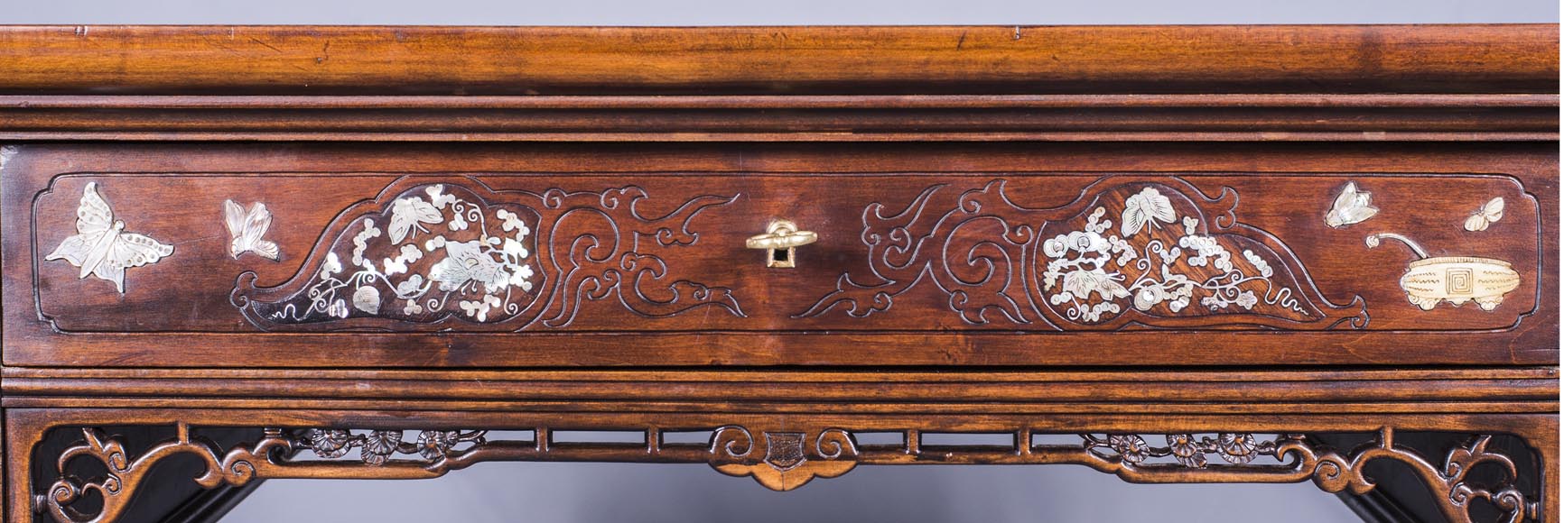 Maison des Bmbous Alfred PERRET and Ernest VIBERT (attributed to) - Japanese flat desk with mother-of-pearl and ivory decoration-4