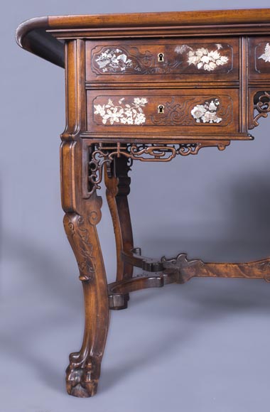 Maison des Bmbous Alfred PERRET and Ernest VIBERT (attributed to) - Japanese flat desk with mother-of-pearl and ivory decoration-7