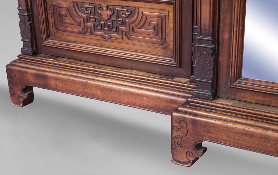 Gabriel VIARDOT (attributed to) - Asymmetrical cabinet with rich engraved and sculpted decoration of extreme oriental inspiration-11