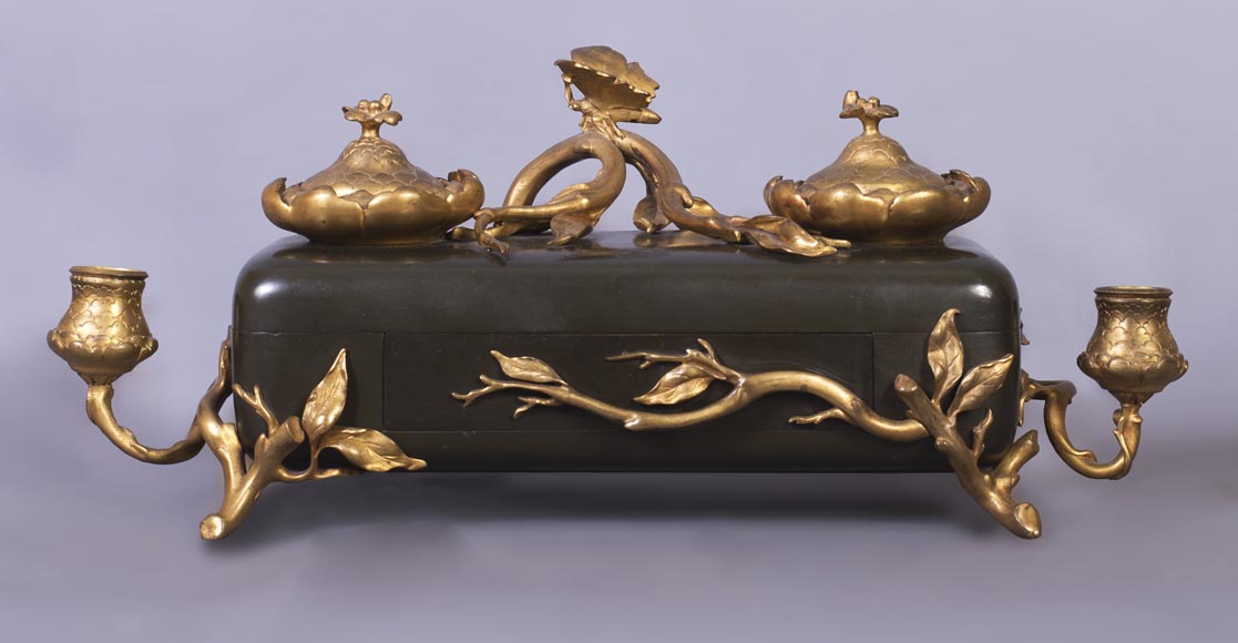 Frédéric-Eugène PIAT (1827-1903) (model by) for Maison PERROT (bronze maker) - Elegant japonese-style inkwell with butterfly-0