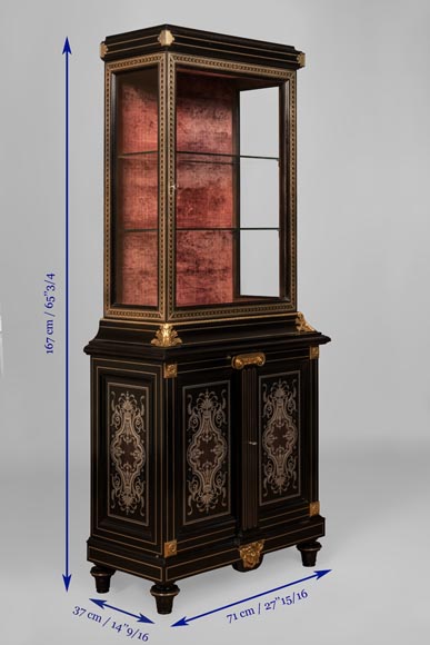 L'ESCALIER DE CRISTAL - Display cabinet in metal marquetry and bronze ornaments-9