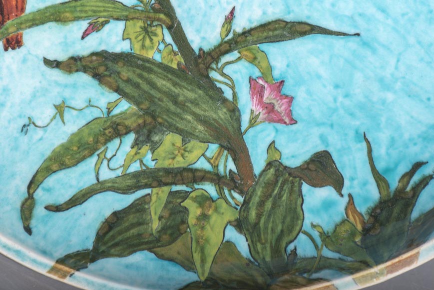 Théodore DECK (ceramist) and Anthony Ludovic REGNIER (painter) - Ceramic dish glazed with tiger lily and butterfly on a blue background-4