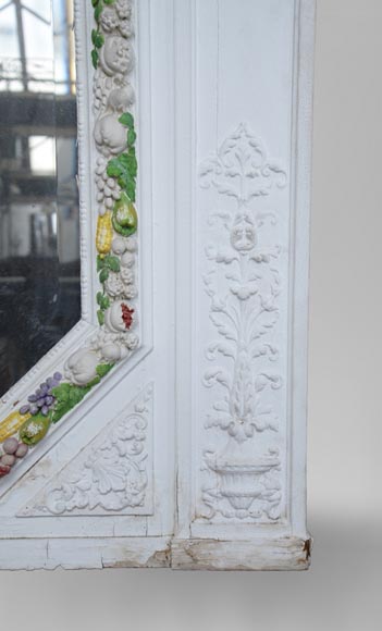 Napoleon III style overmantel pierglass with carved decoration of a garland of fruits-6