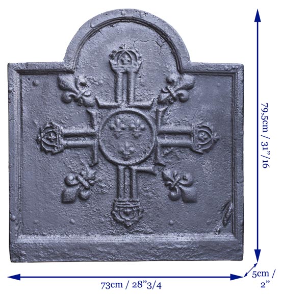 Cast iron fireback from the 17th century with French royal coat of arms-5