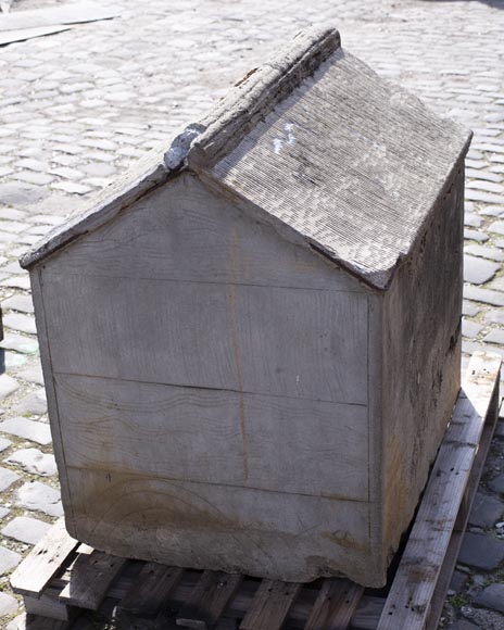 Beautiful cement doghouse in Rocaille style-4