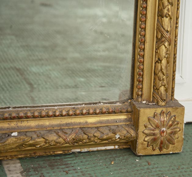 Antique gilded Trumeau, Napoleon III style, with a bevelled mirror-5