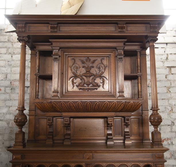 Neo-Renaissance style cupboard in walnut carved with portraits in medallions-1