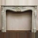 Louis XV style mantel in white Carrara marble with three shells - Reference 1196 Width 4' 8'' ¼ 143cm Height 3' 5'' ⅜ 105cm Louis XV style mantel in white Carrara marble with three shells - Reference 1196 Width 4' 8'' ¼ 143cm Height 3' 5'' ⅜ 105cm