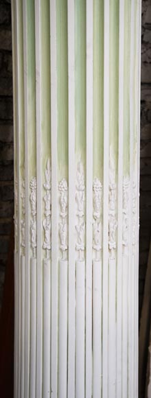 Set of four Ionic columns in painted plaster-5