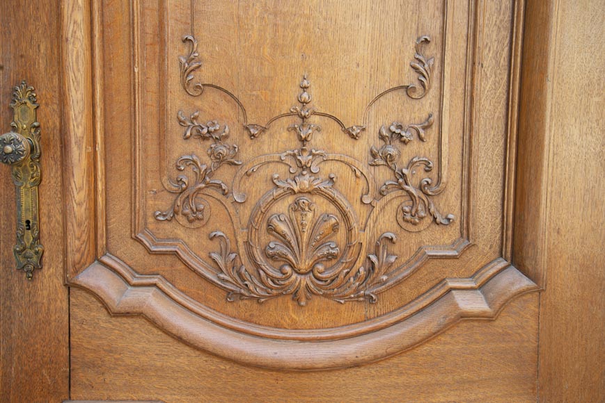 Important carved oak panelling from the 19th century-13