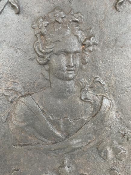 Cast iron fireback with a woman bust, 18th century-5
