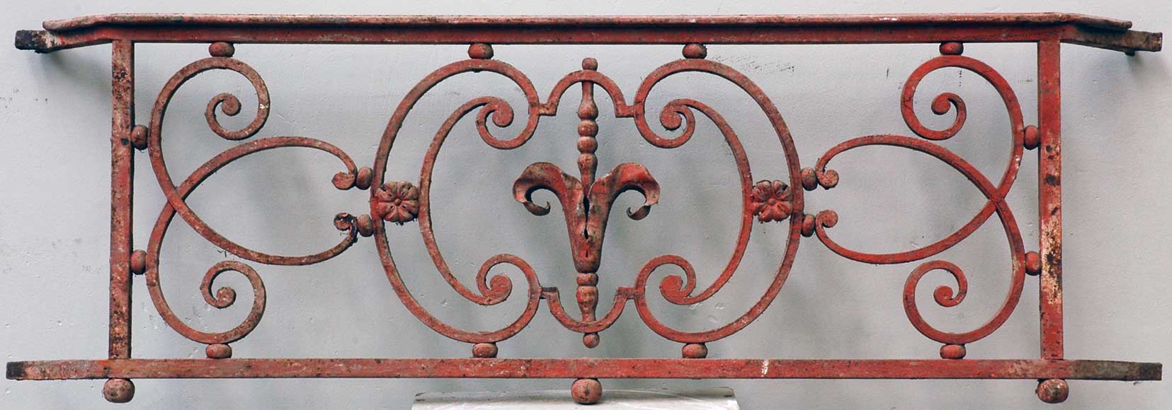 Single 18th century iron balcony railing.-0
