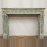 Cheminée Louis XVI en marbre Campan vert à bronzes dorés - Réf.1266&nbsp;Largeur&nbsp;146cm&nbsp;Hauteur&nbsp;107cm