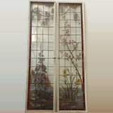 Deux paires de vitraux pour fenêtre, à décor floral - Réf.1280 Largeur 46cm Hauteur 188cm Deux paires de vitraux pour fenêtre, à décor floral - Réf.1280 Largeur 46cm Hauteur 188cm