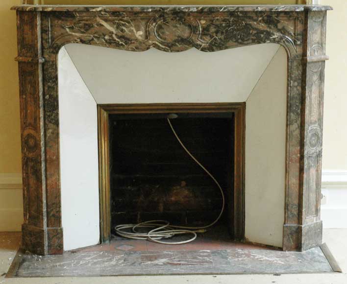 Pompadour_mantel_in_speckled_marble.jpg