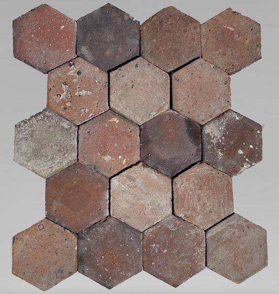 Lot of 10.5 m² of antique hexagonal terracotta tiles, 19th century-0