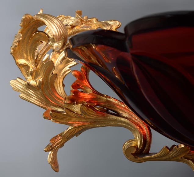 CRISTALLERIE DE CLICHY (attributed to)Large ruby crystal coupe, mounted in gilt bronze, circa 1878-8