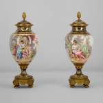 MANUFACTURE DE SÈVRES and Charles LABARRE (painter) - Pair of porcelain vases mounted in gilt bronze, circa 1890