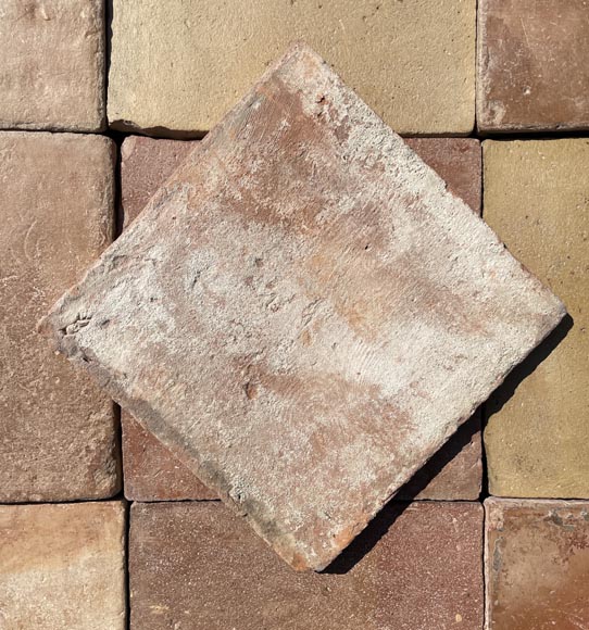 Set of around 8 m² of terracotta floor tiles in square shape-3
