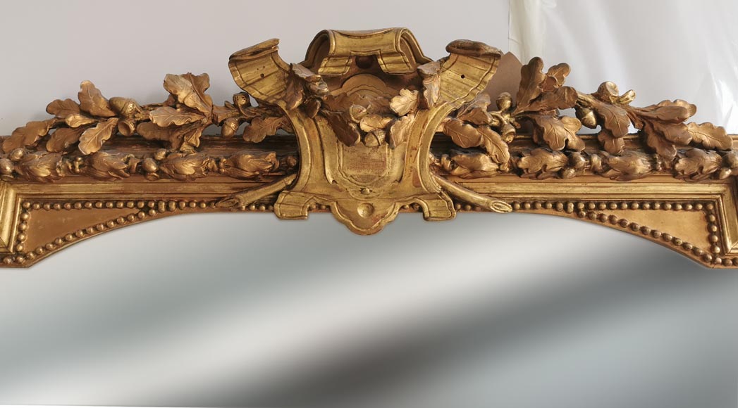 Important Napoléon III trumeau in gilt wood and stucco with oak leaves-1