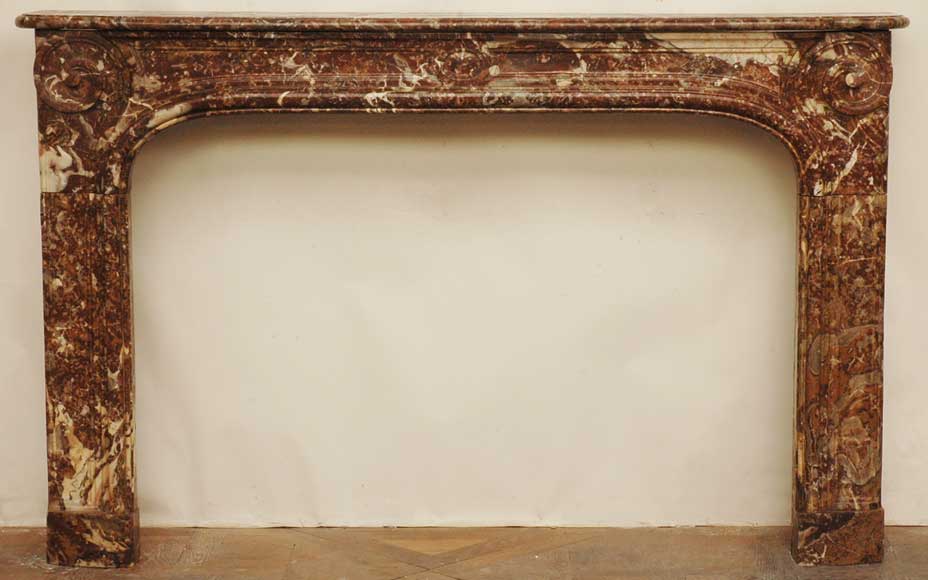 Louis_XIV_Royal_red_marble_mantel.jpg